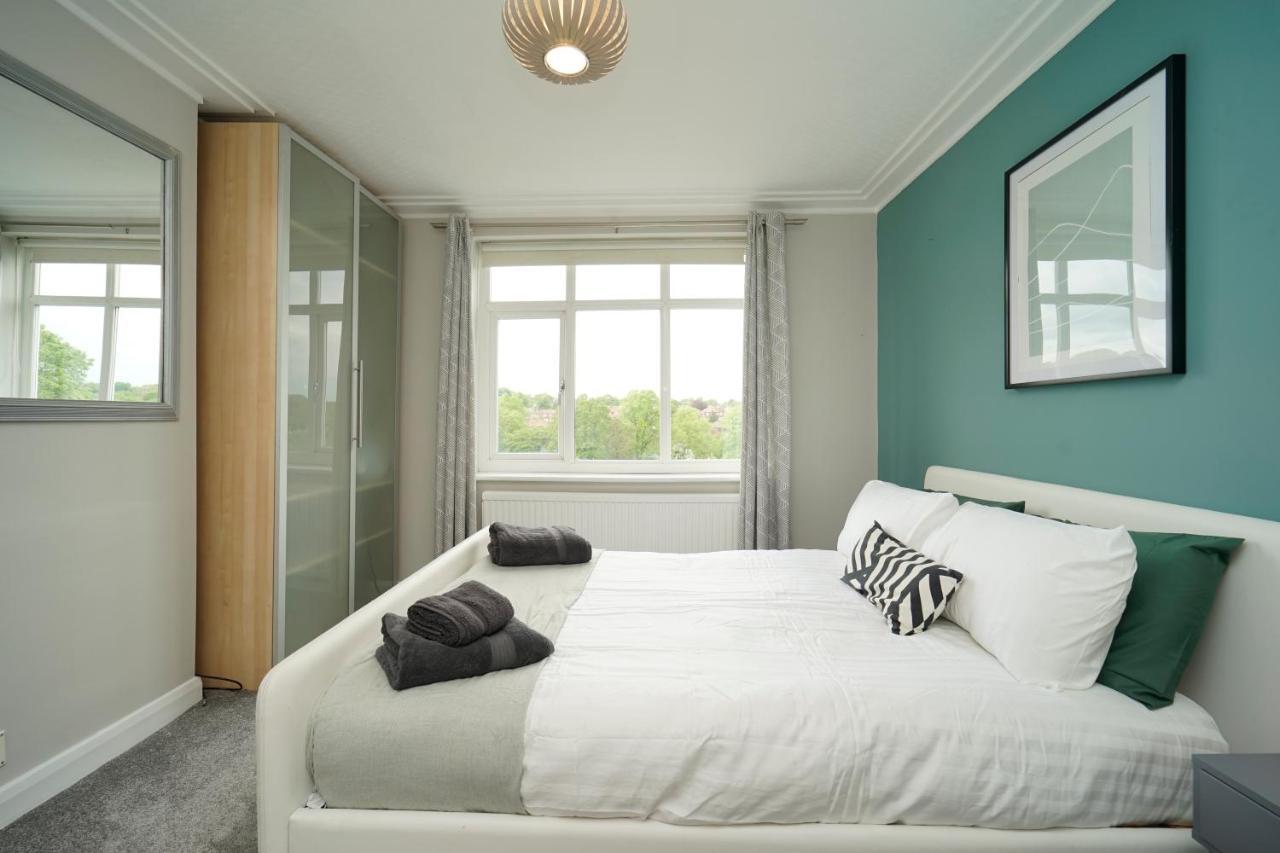 Stunning 5 Bed House In Chapel Allerton, Sleeps 9 Лийдс Екстериор снимка